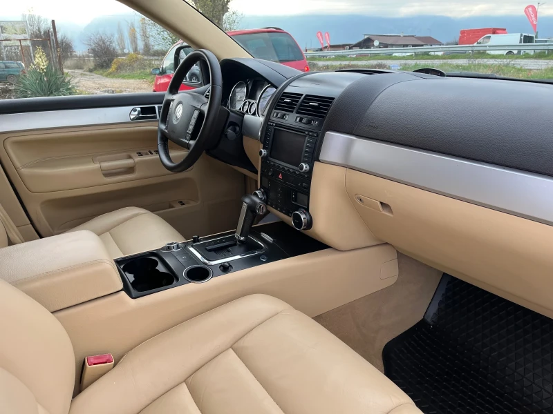 VW Touareg 3.0TDI-224-NAVI-ITALIA, снимка 6 - Автомобили и джипове - 52730248