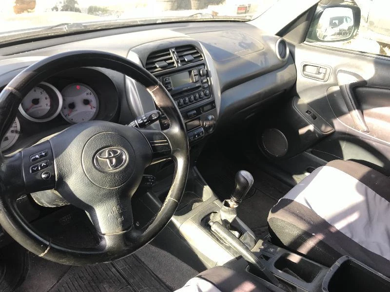 Toyota Rav4 2.0 , снимка 5 - Автомобили и джипове - 49085456