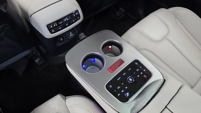 Hyundai Palisade VIP, снимка 15 - Автомобили и джипове - 55582832