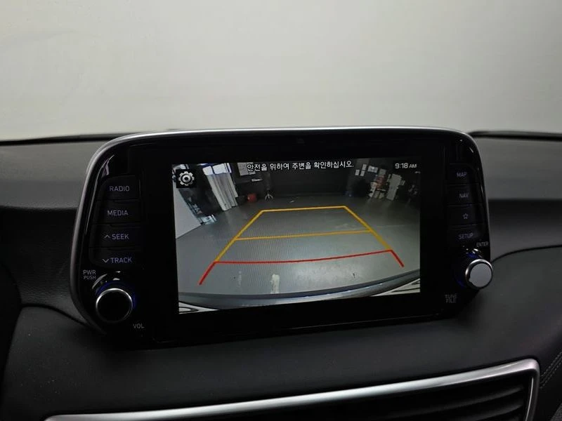 Hyundai Tucson Gasoline 1.6 turbo 2WD| 177к.с., снимка 16 - Автомобили и джипове - 56085386