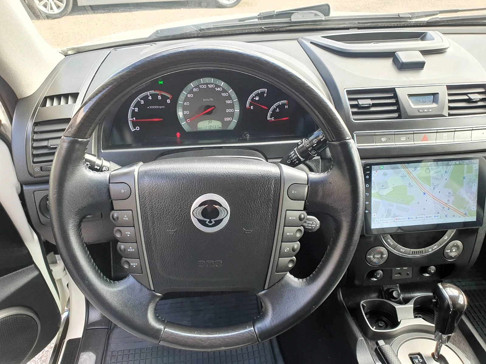 SsangYong Rexton 4WD 7м. 2.0 e-XDI - изображение 8