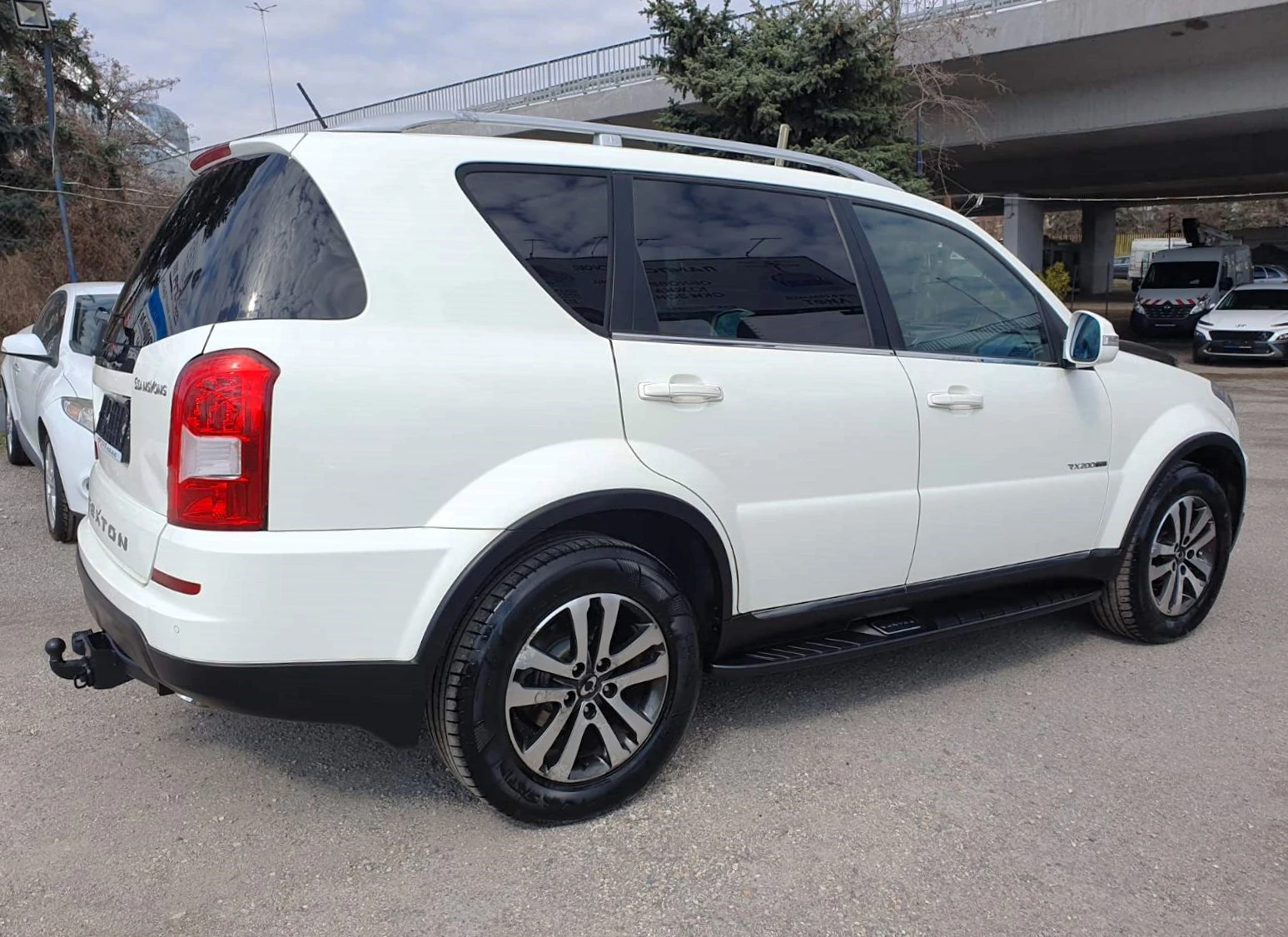 SsangYong Rexton 4WD 7м. 2.0 e-XDI - изображение 4