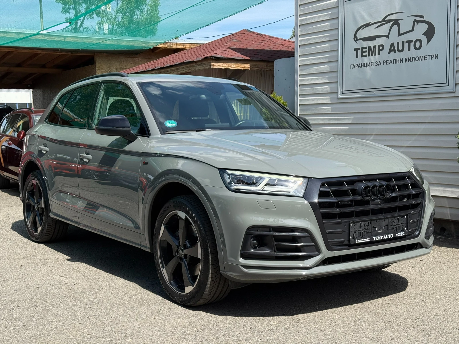 Audi Q5 2.0TDI* 204к.с* СЕРВИЗНА КНИЖКА С ПЪЛНА ИСТОРИЯ - изображение 3