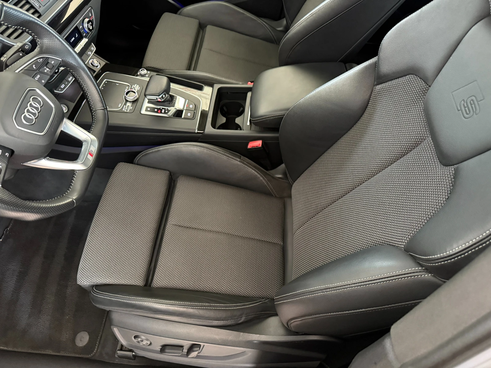 Audi Q5 2.0TDI* 204к.с* СЕРВИЗНА КНИЖКА С ПЪЛНА ИСТОРИЯ - изображение 9
