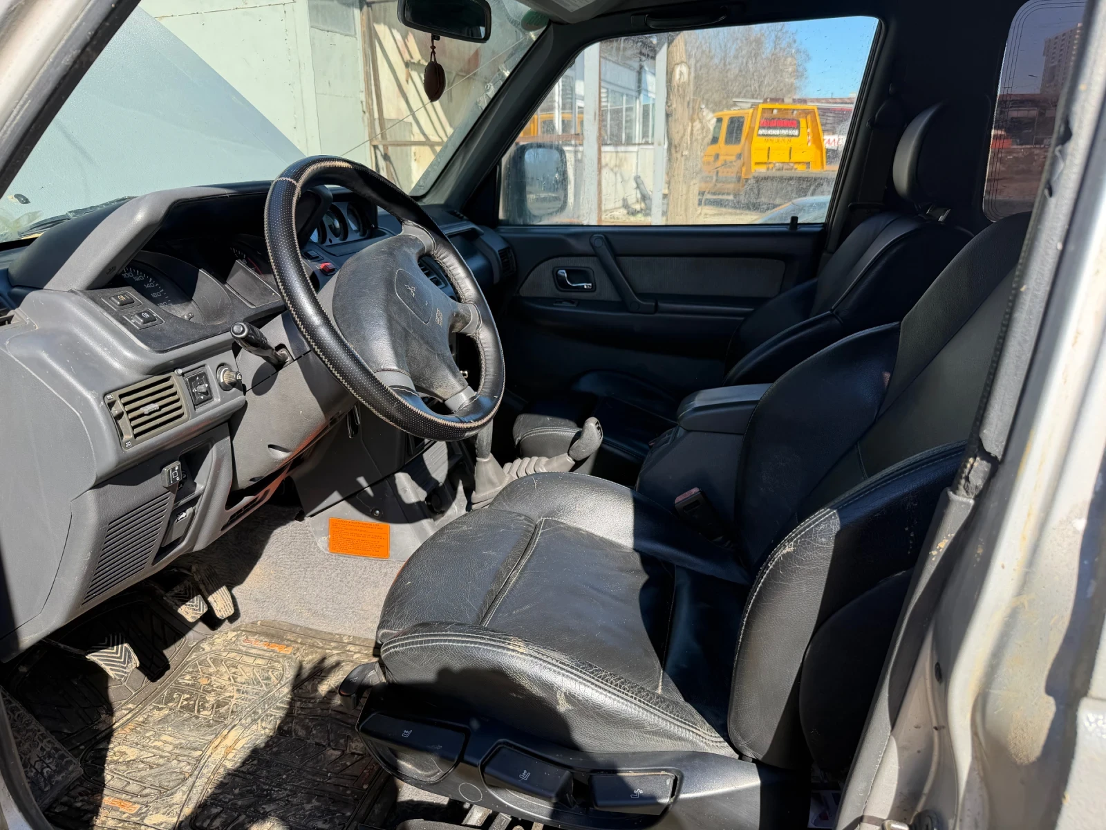 Mitsubishi Pajero 3.0 177 кс ляв волан къса база , снимка 6 - Автомобили и джипове - 53798796
