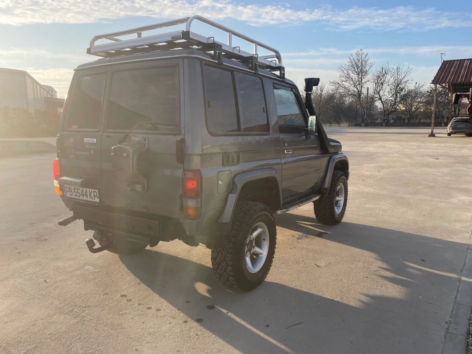 Toyota Land cruiser 3TD, снимка 8 - Автомобили и джипове - 54637258