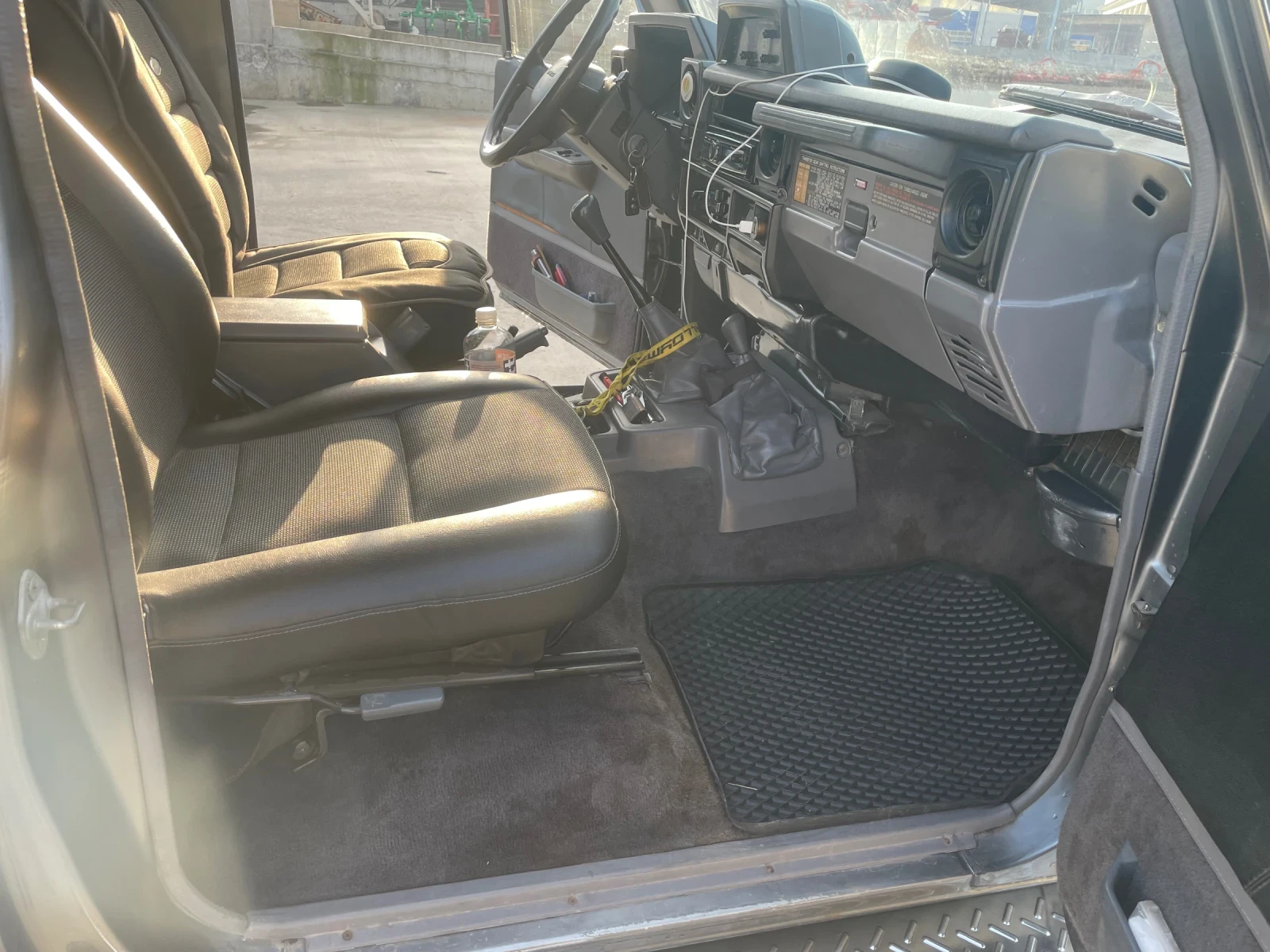 Toyota Land cruiser 3TD, снимка 15 - Автомобили и джипове - 54637258