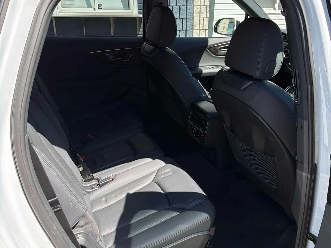 Audi Q7 * Progressiv * CARFAX * ОБДУХВАНЕ * ПАНО * KEYLESS, снимка 12 - Автомобили и джипове - 54896964