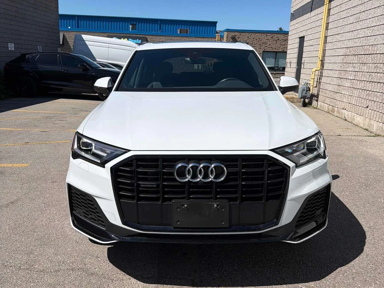 Audi Q7 * Progressiv * CARFAX * ОБДУХВАНЕ * ПАНО * KEYLESS, снимка 6 - Автомобили и джипове - 54896964