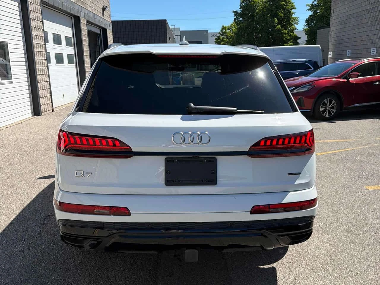 Audi Q7 * Progressiv * CARFAX * ОБДУХВАНЕ * ПАНО * KEYLESS, снимка 4 - Автомобили и джипове - 54896964