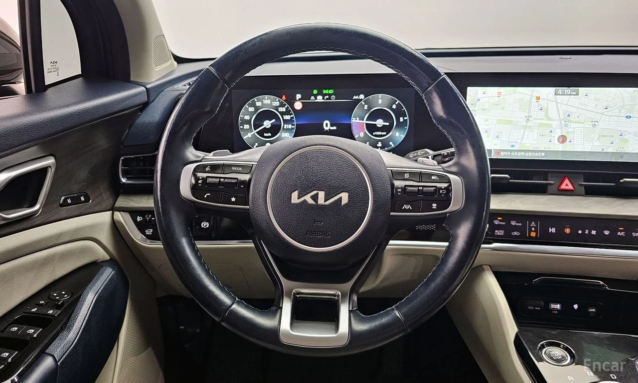 Kia Sportage Signature Gravity 4x4* DISTRONIC* HARMAN KARDON* , снимка 9 - Автомобили и джипове - 54910801