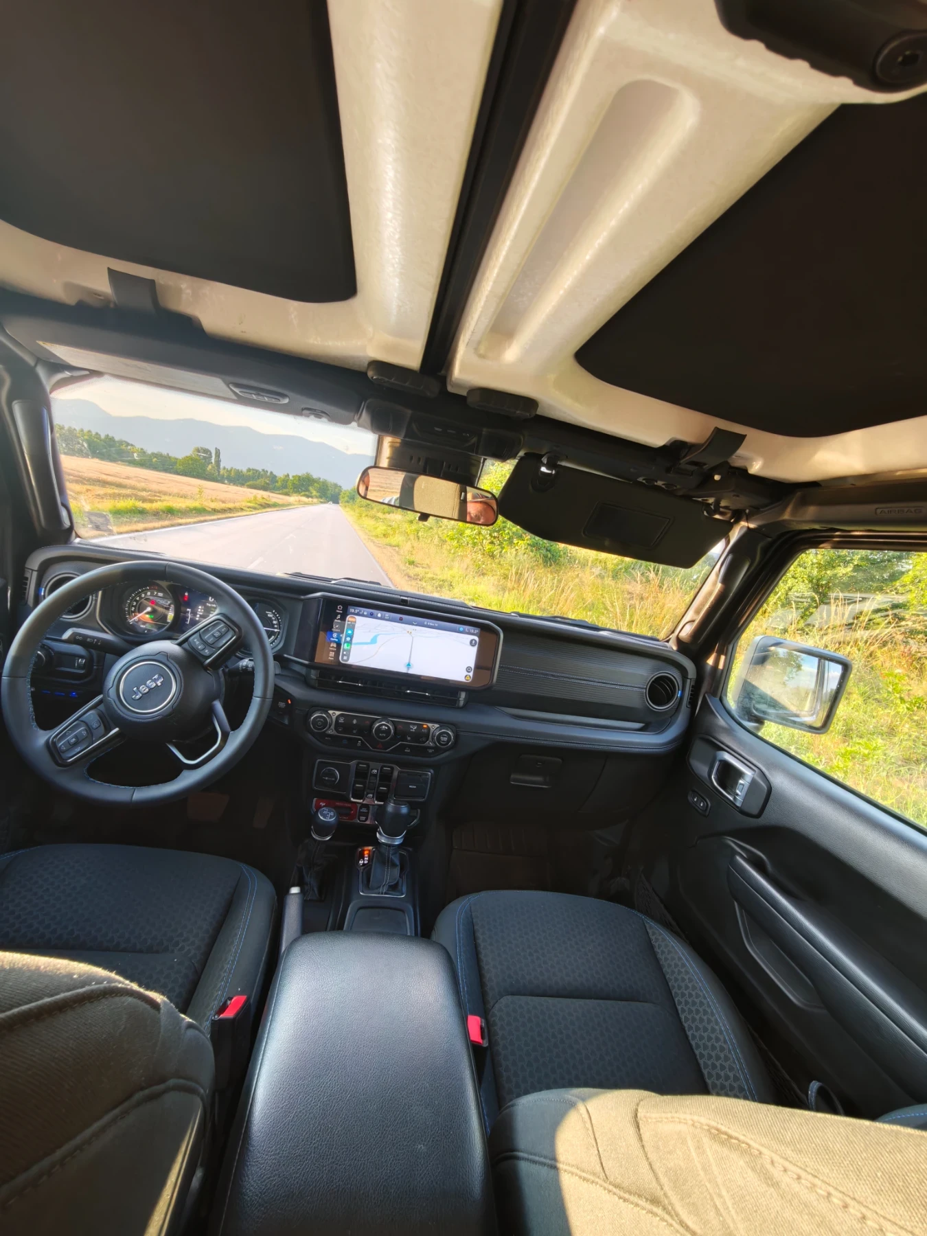 Jeep Wrangler  4xe Rubicon 05/2024   17 400 км , снимка 10 - Автомобили и джипове - 55080026