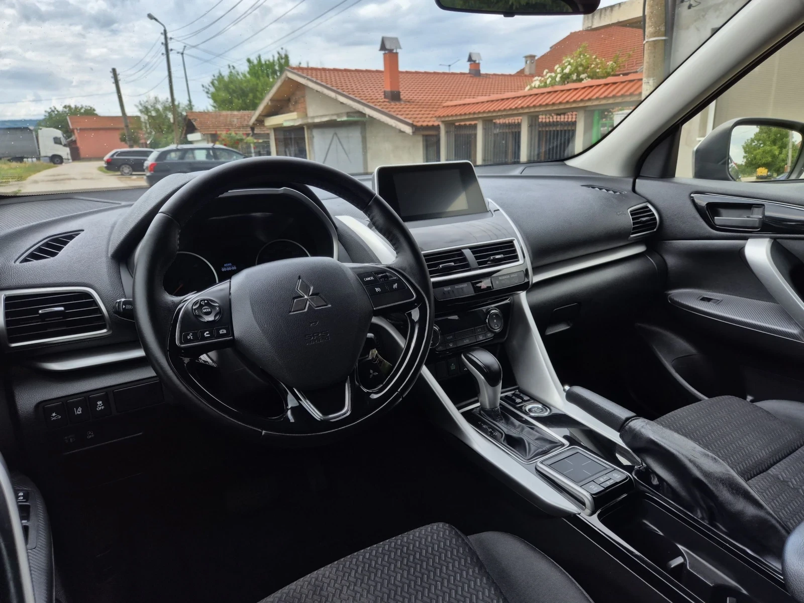 Mitsubishi Eclipse Cross 2.2D AVTOMAT , снимка 15 - Автомобили и джипове - 55262227