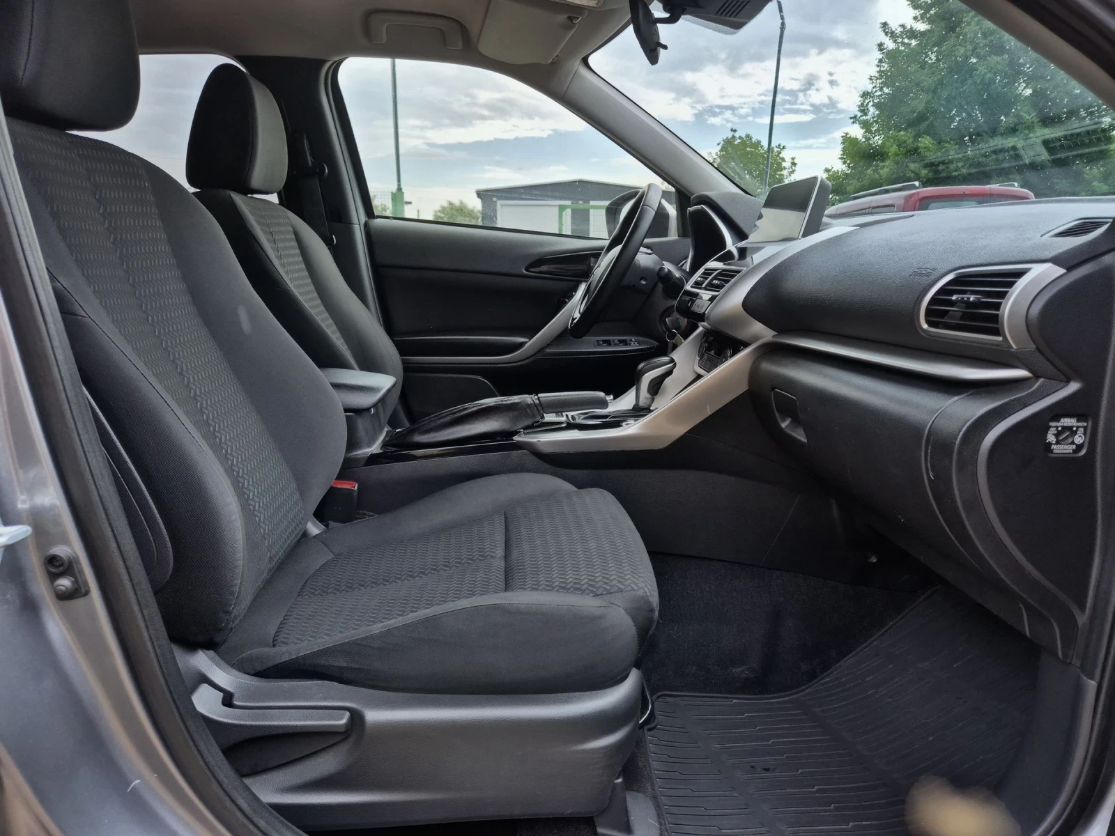 Mitsubishi Eclipse Cross 2.2D AVTOMAT , снимка 12 - Автомобили и джипове - 55262227