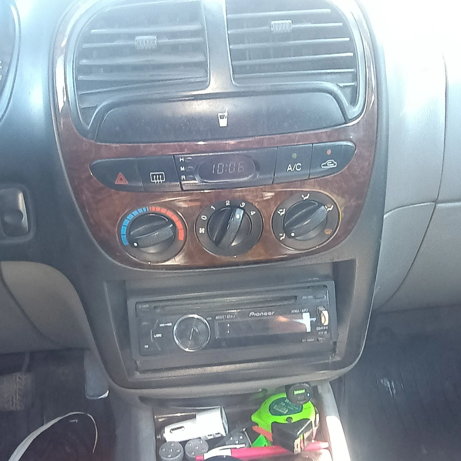 Kia Sportage 2.0, снимка 10 - Автомобили и джипове - 55687996