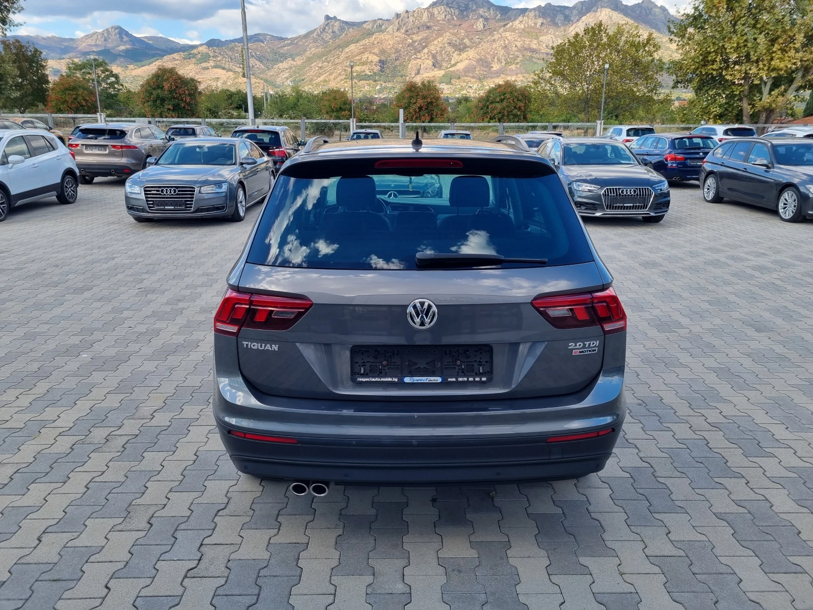 VW Tiguan 2.0TDi-150ps 4 MOTION* KEYLESS, КОЖА, LED, DISTRON, снимка 5 - Автомобили и джипове - 56310842