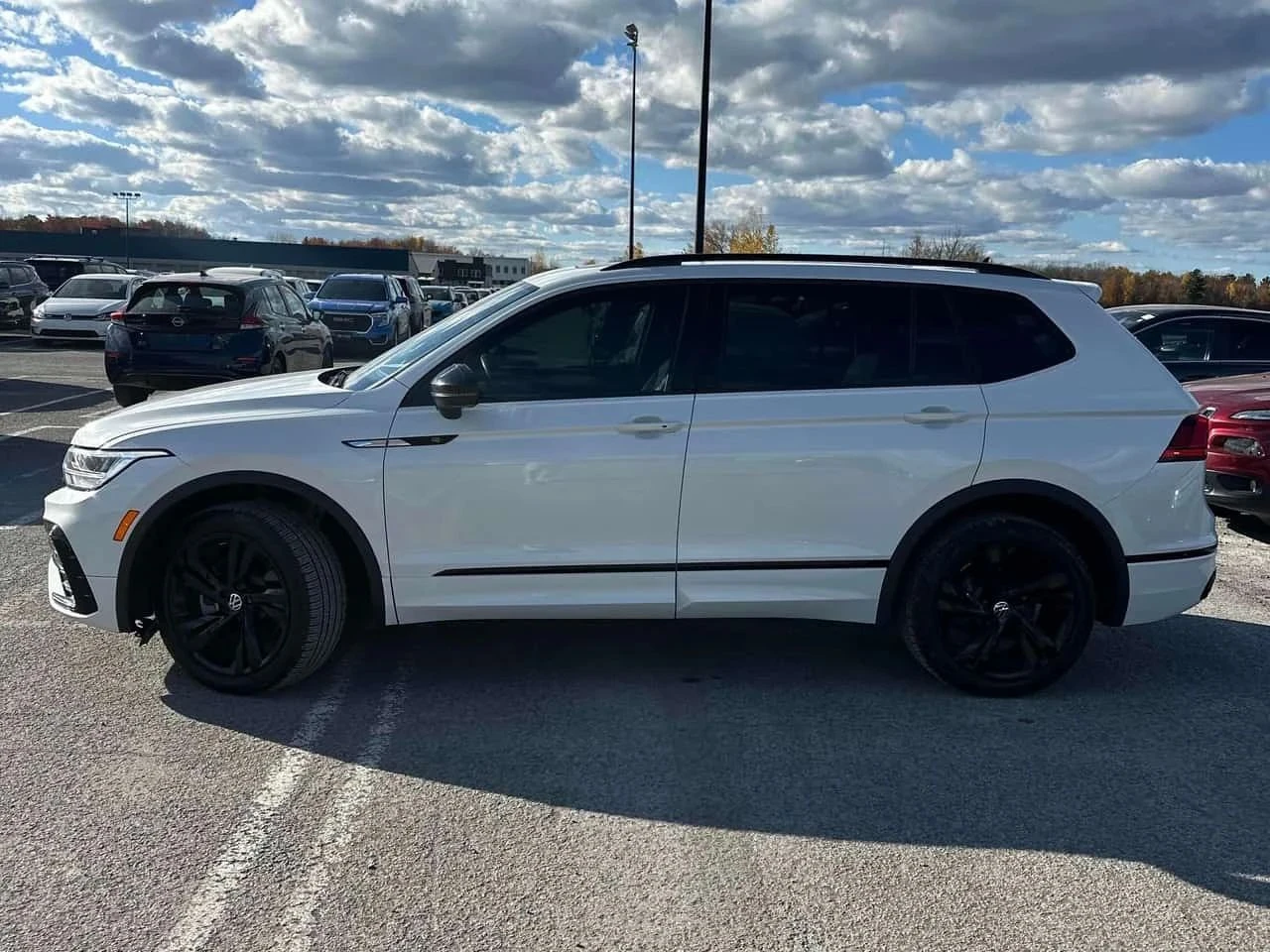 VW Tiguan, снимка 2 - Автомобили и джипове - 56684924