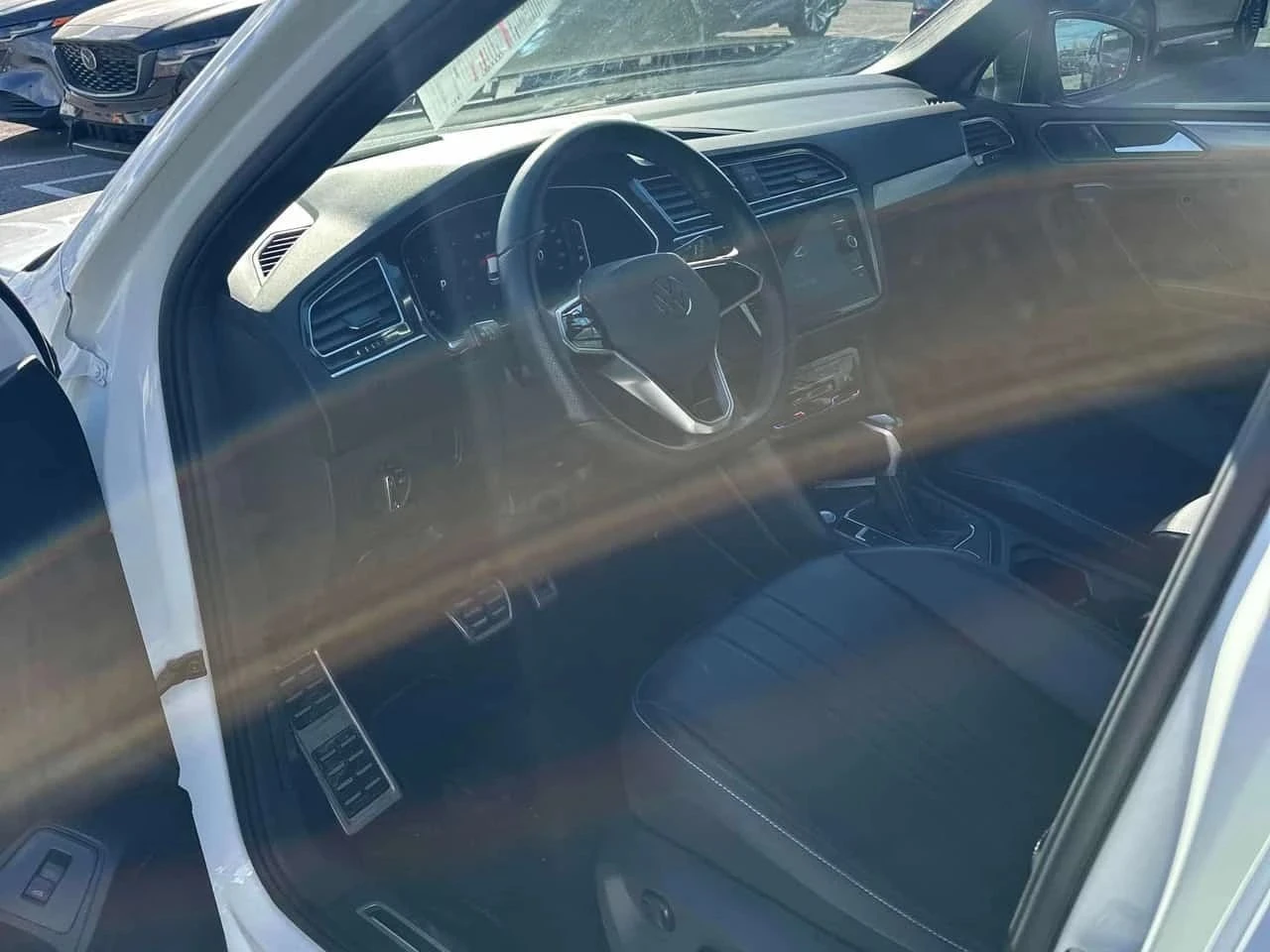 VW Tiguan, снимка 8 - Автомобили и джипове - 56684924