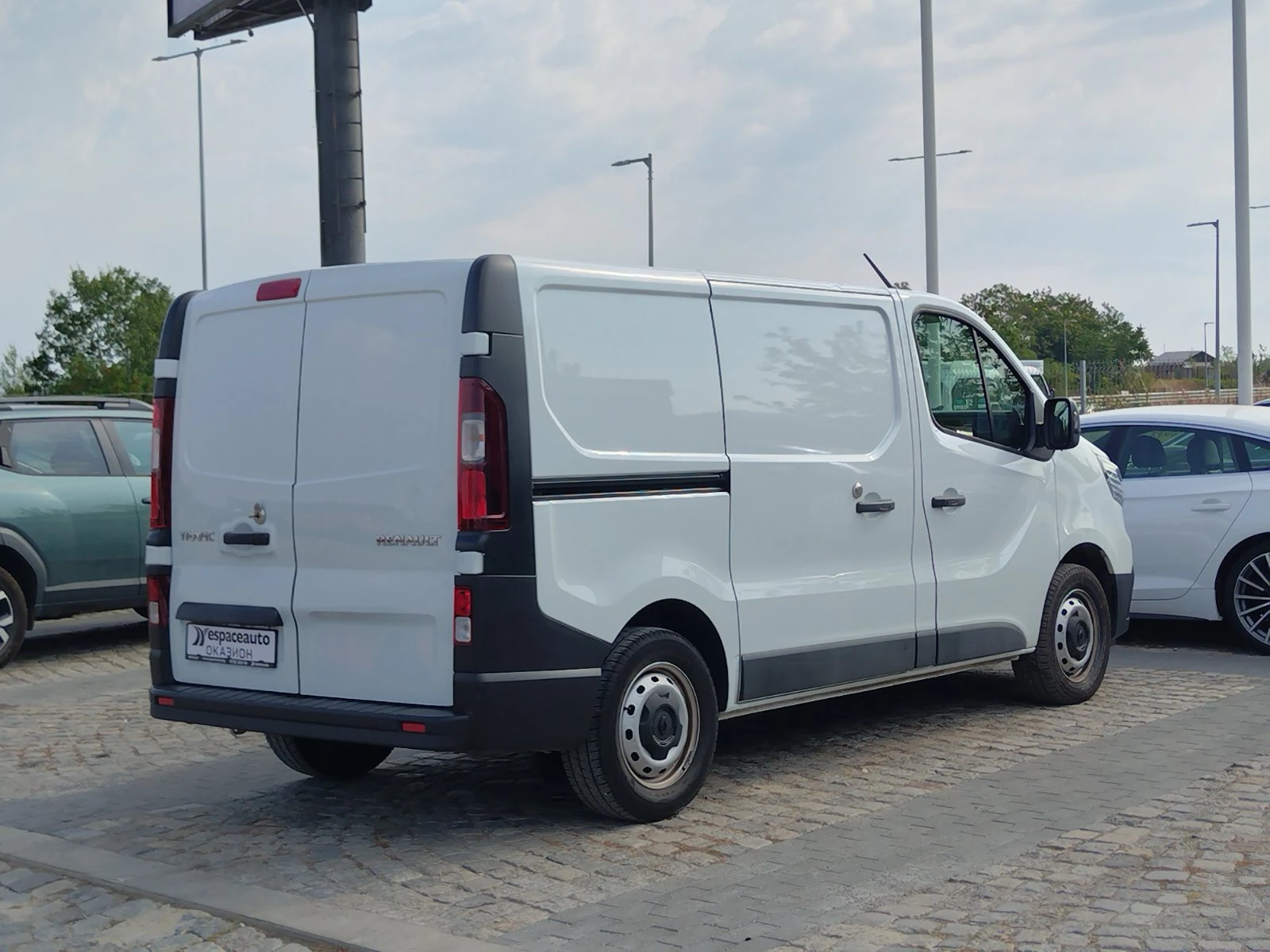 Renault Trafic 2.0dCi/ 110к.с./L1H1, снимка 4 - Бусове и автобуси - 55786980