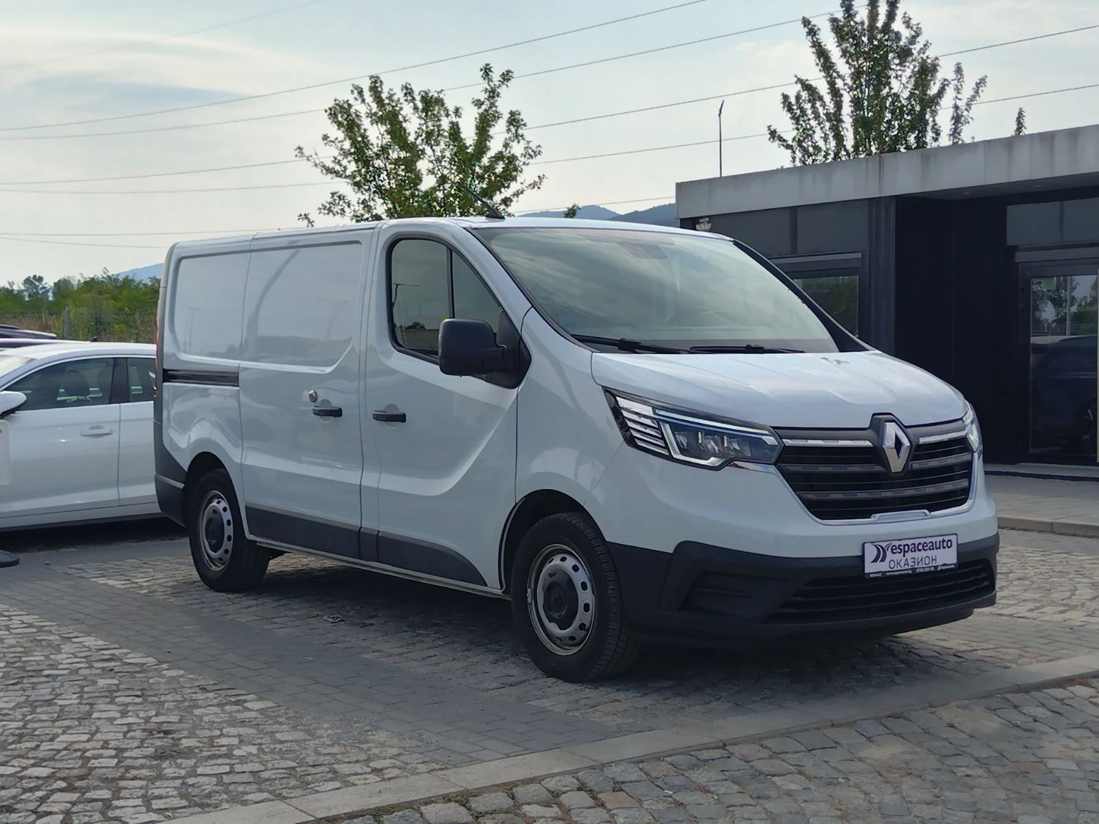 Renault Trafic 2.0dCi/ 110к.с./L1H1, снимка 3 - Бусове и автобуси - 55786980