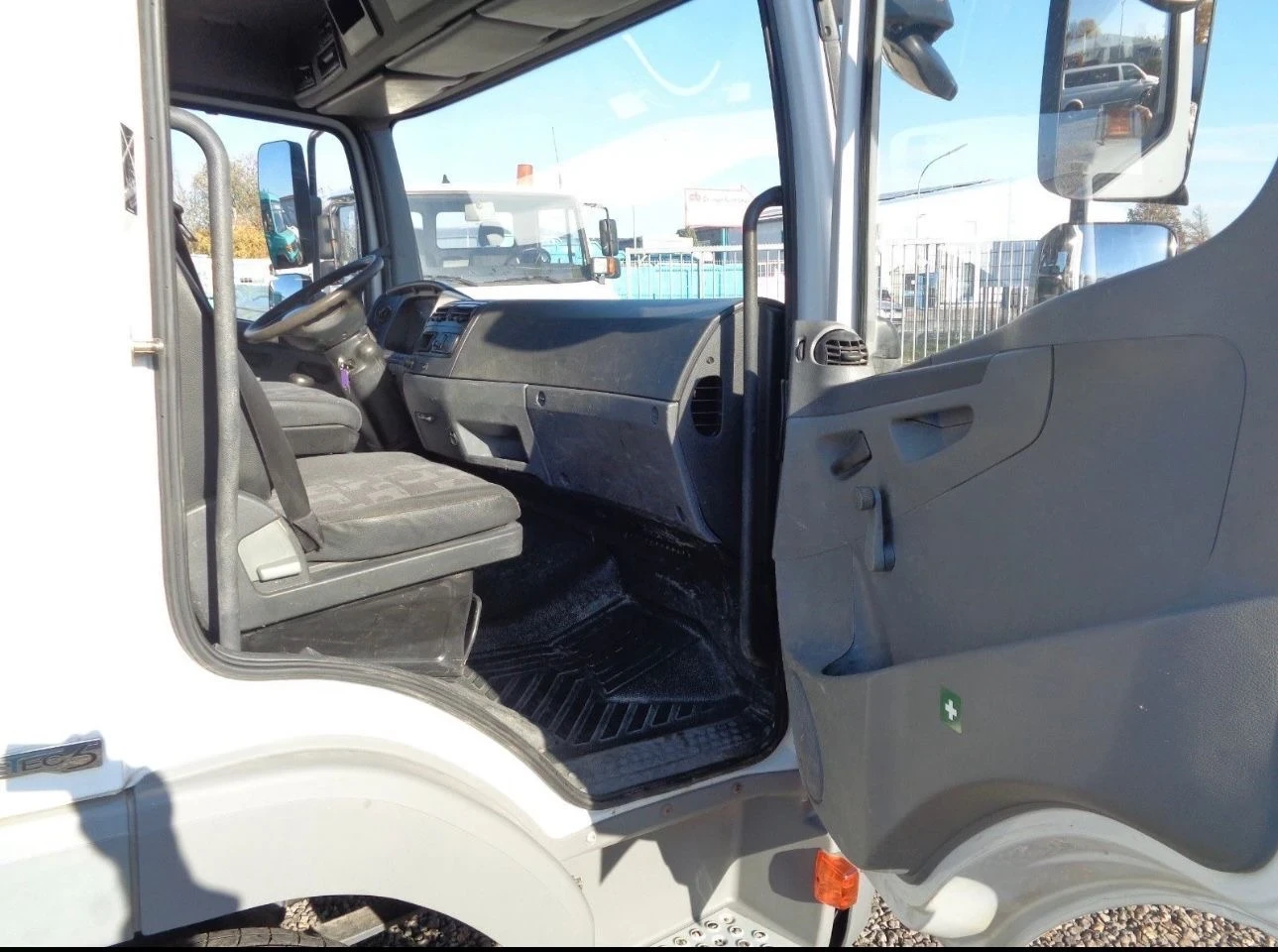 Mercedes-Benz Atego Самосвал 4m - изображение 6