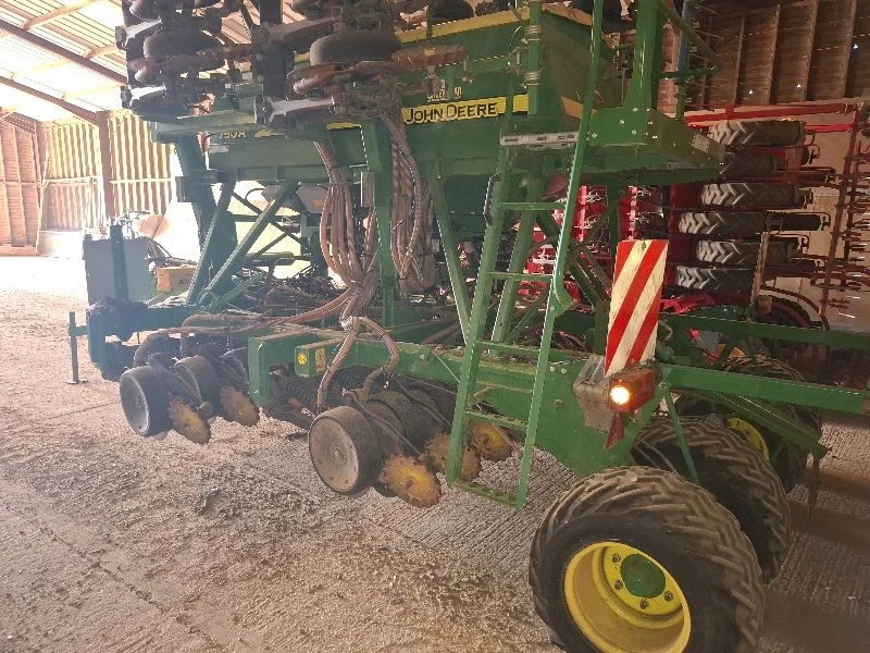  John Deere 750 A      20% | Mobile.bg   14