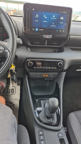 Toyota Yaris 1.5 ХИБРИД, снимка 7
