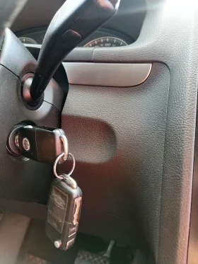 VW Touran 2.0TDI/Автомат/7места , снимка 16
