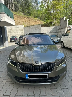 Skoda Superb  2.0TDI 190hp-4x4-LAURIN&KLEMENT ПЪРВИ СОБСТВЕНИК, снимка 2