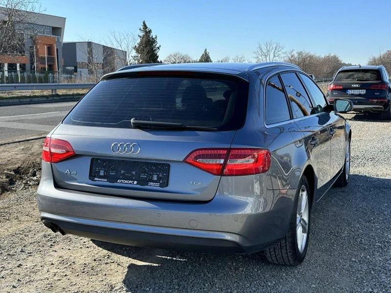 Audi A4 2.0TDI* Facelift , снимка 4 - Автомобили и джипове - 43557151