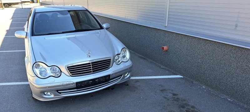 Mercedes-Benz C 320 3.2 4MATIC, снимка 6 - Автомобили и джипове - 47113297