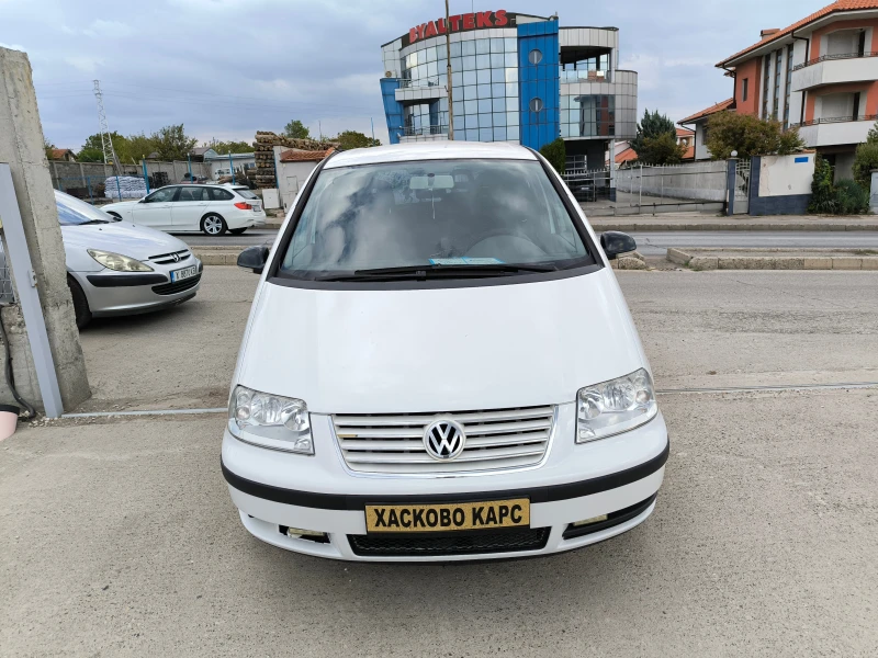 VW Sharan 1.9tdi, снимка 2 - Автомобили и джипове - 47396270