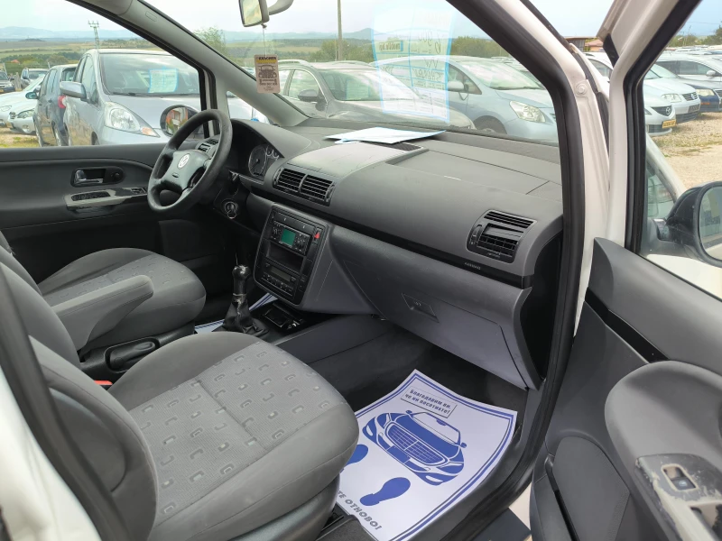 VW Sharan 1.9tdi, снимка 6 - Автомобили и джипове - 47396270