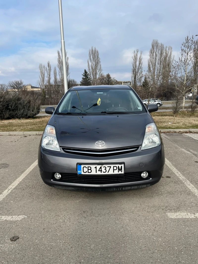 Toyota Prius 1.5 Hybrid facelift , снимка 2 - Автомобили и джипове - 48997382