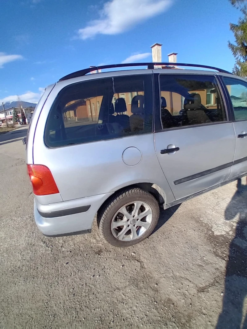 VW Sharan, снимка 4 - Автомобили и джипове - 49026027