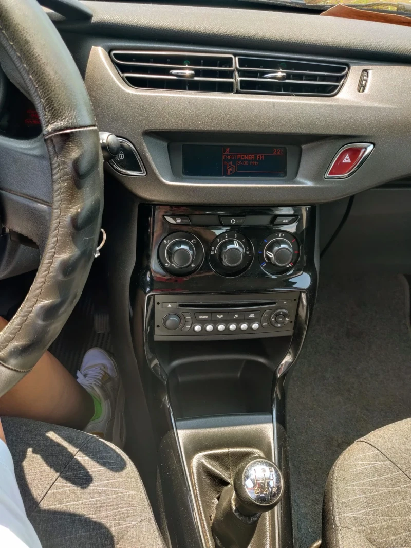 Citroen C3 Pure tech, снимка 13 - Автомобили и джипове - 52151167