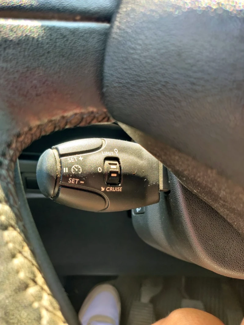 Citroen C3 Pure tech, снимка 15 - Автомобили и джипове - 52151167