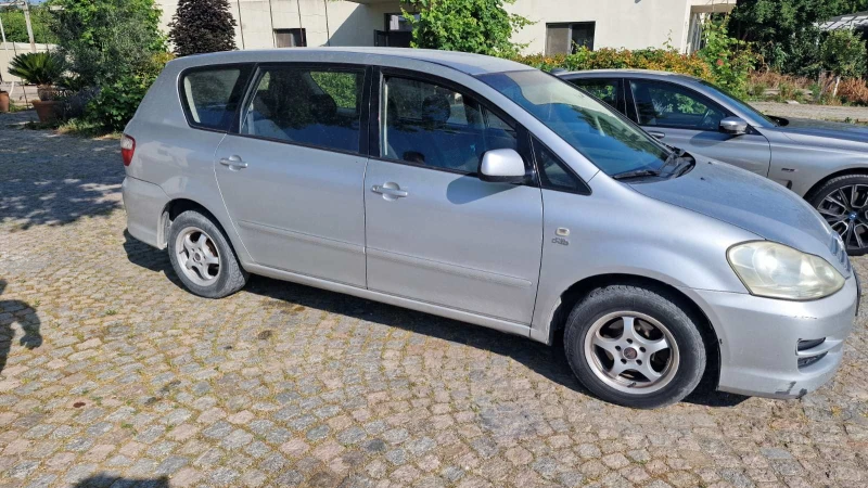 Toyota Avensis verso, снимка 3 - Автомобили и джипове - 51928833