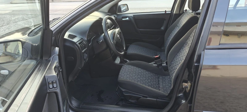 Opel Astra 1.6iAutomat150хил, снимка 10 - Автомобили и джипове - 52449457
