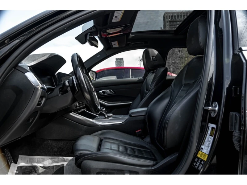 BMW 330 i xDrive* M-PACK* HUD* ADAPTIVE* CAM* , снимка 10 - Автомобили и джипове - 53209645