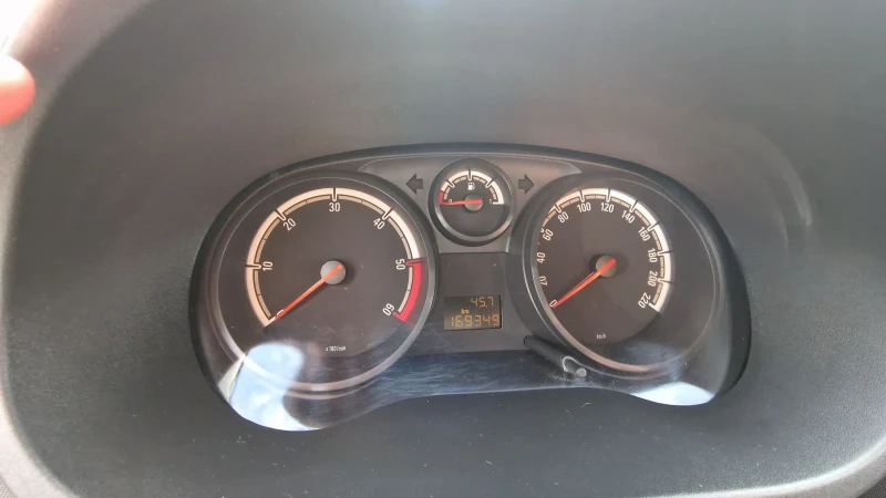 Opel Corsa 1.3 CDTI, EURO5, 75к.с. , снимка 11 - Автомобили и джипове - 53430882