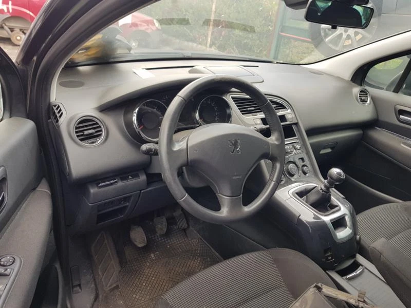 Peugeot 5008 2.0HDI, снимка 5 - Автомобили и джипове - 45613877