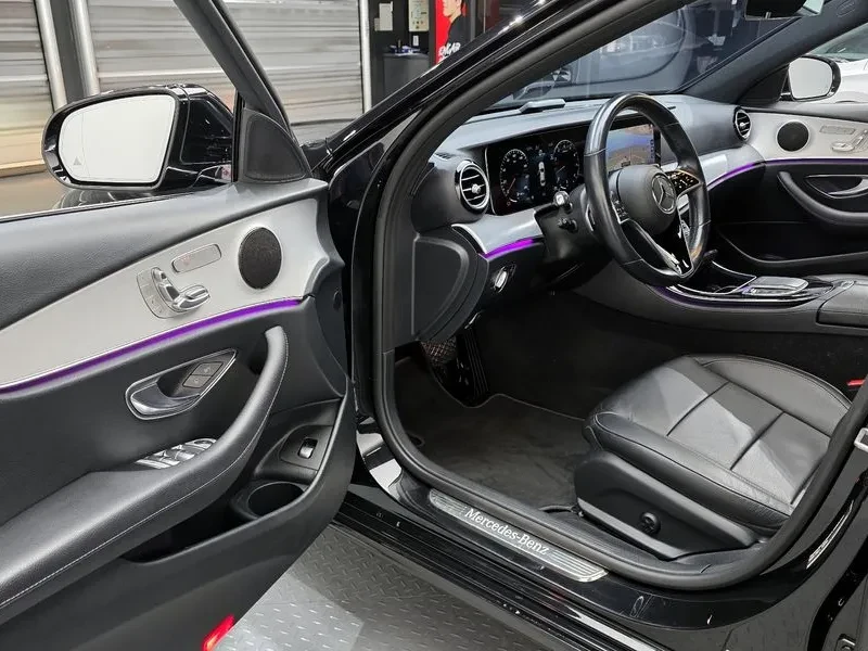 Mercedes-Benz E 200, снимка 11 - Автомобили и джипове - 54818418