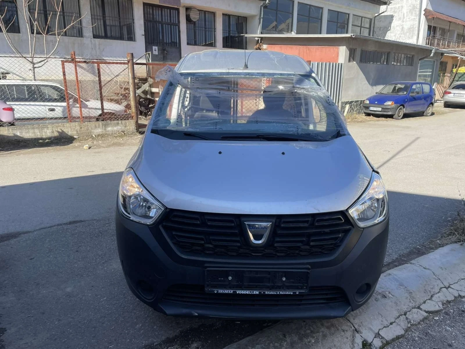 Dacia Dokker 1.6i ГАЗ, снимка 1