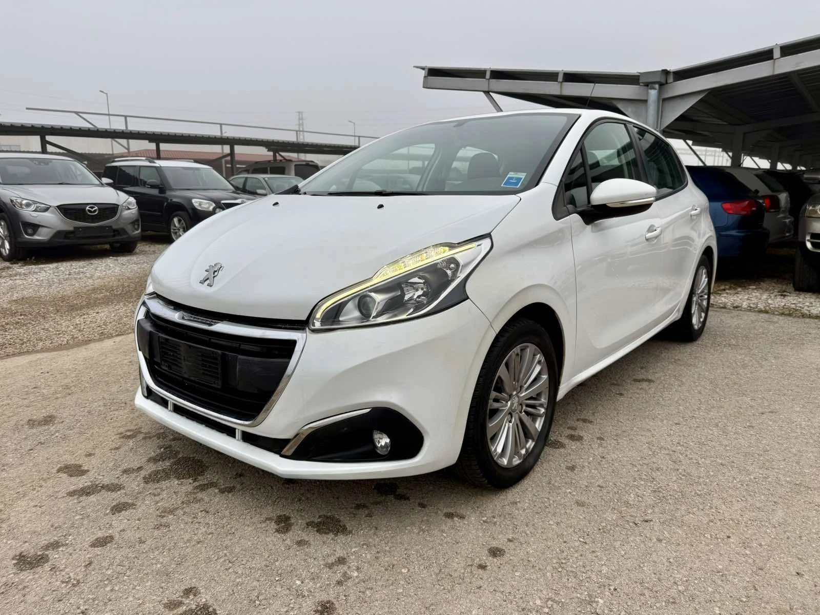 Peugeot 208 1.2i 54хил.км.FaceLift, снимка 1