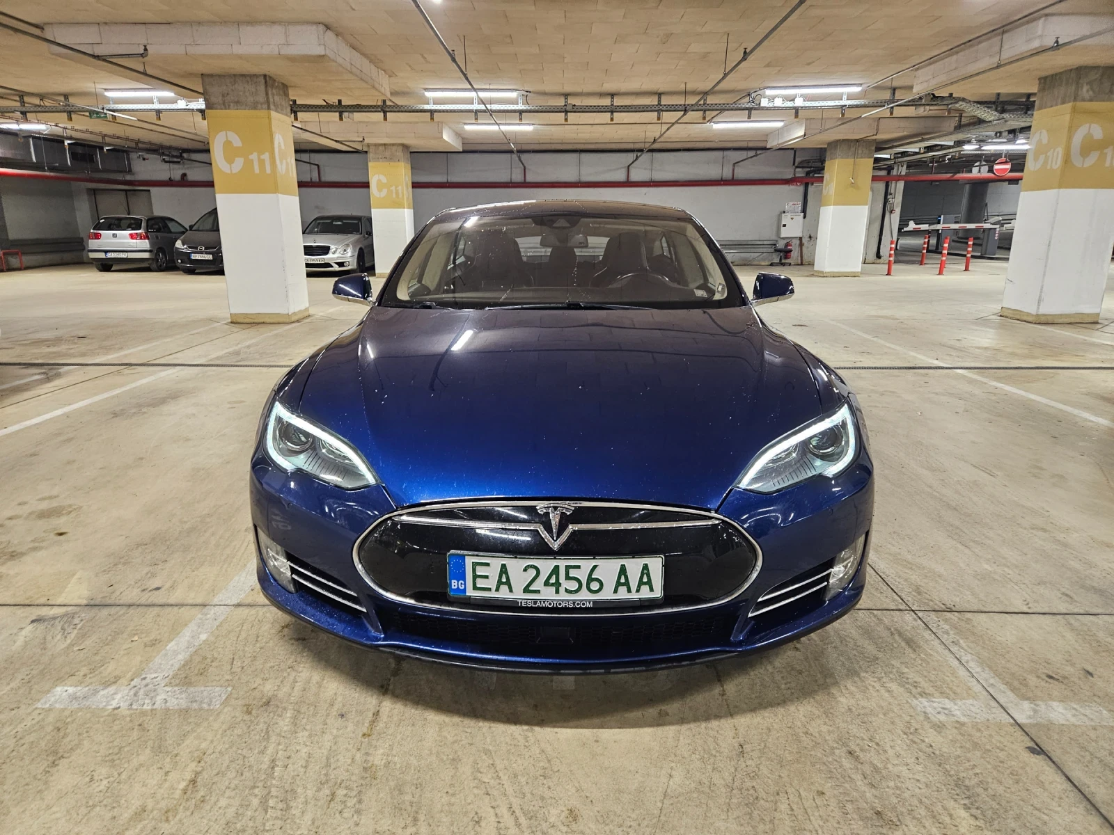 Tesla Model S 70D - изображение 2