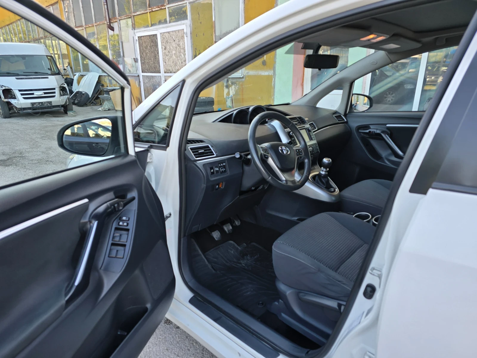Toyota Verso 1.6 D4D NAVI ПАНОРАМА FULL - изображение 8