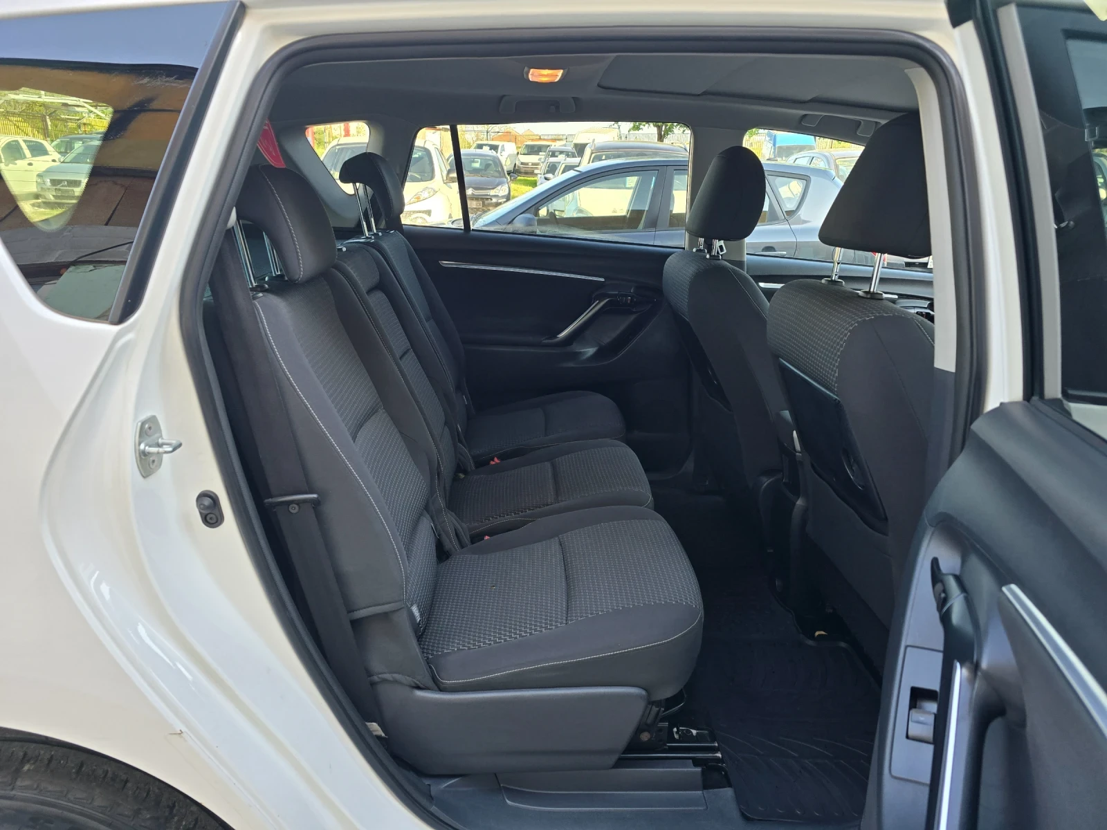 Toyota Verso 1.6 D4D NAVI ПАНОРАМА FULL - изображение 10