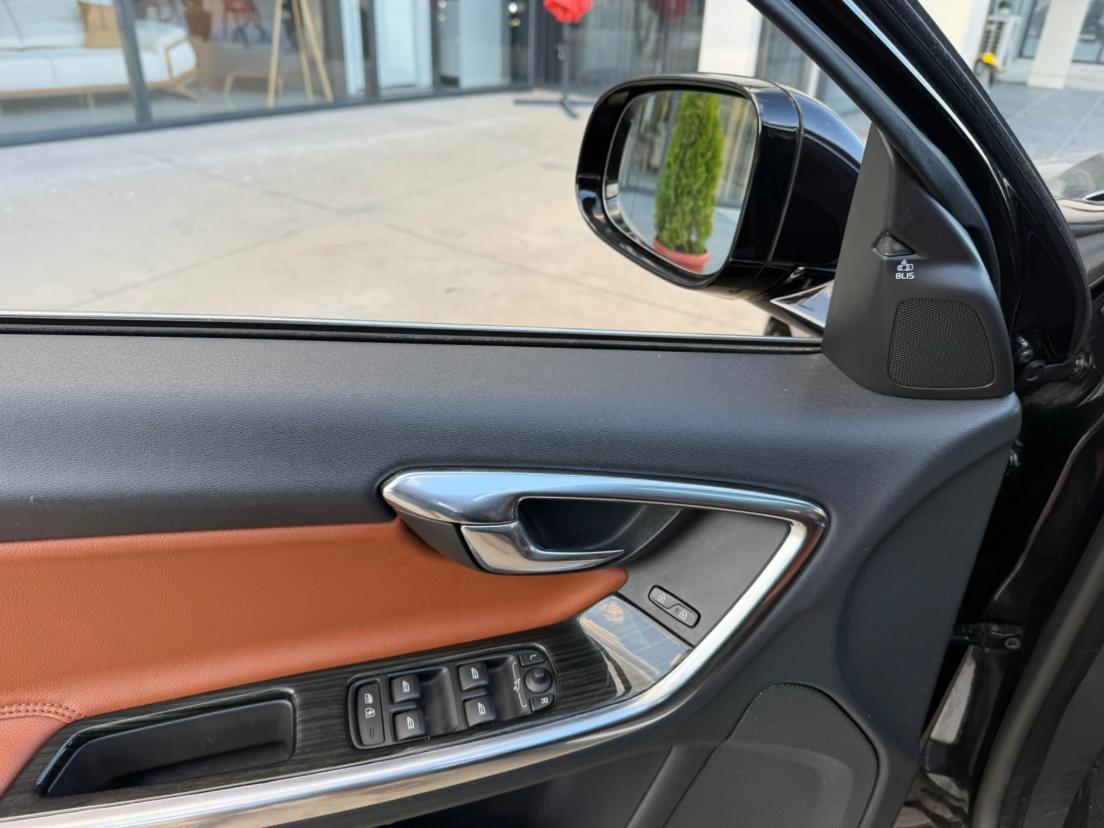 Volvo V60 PREMIUM SOUND/Keyless/Line ass/Distronik/ | Mobile.bg   12