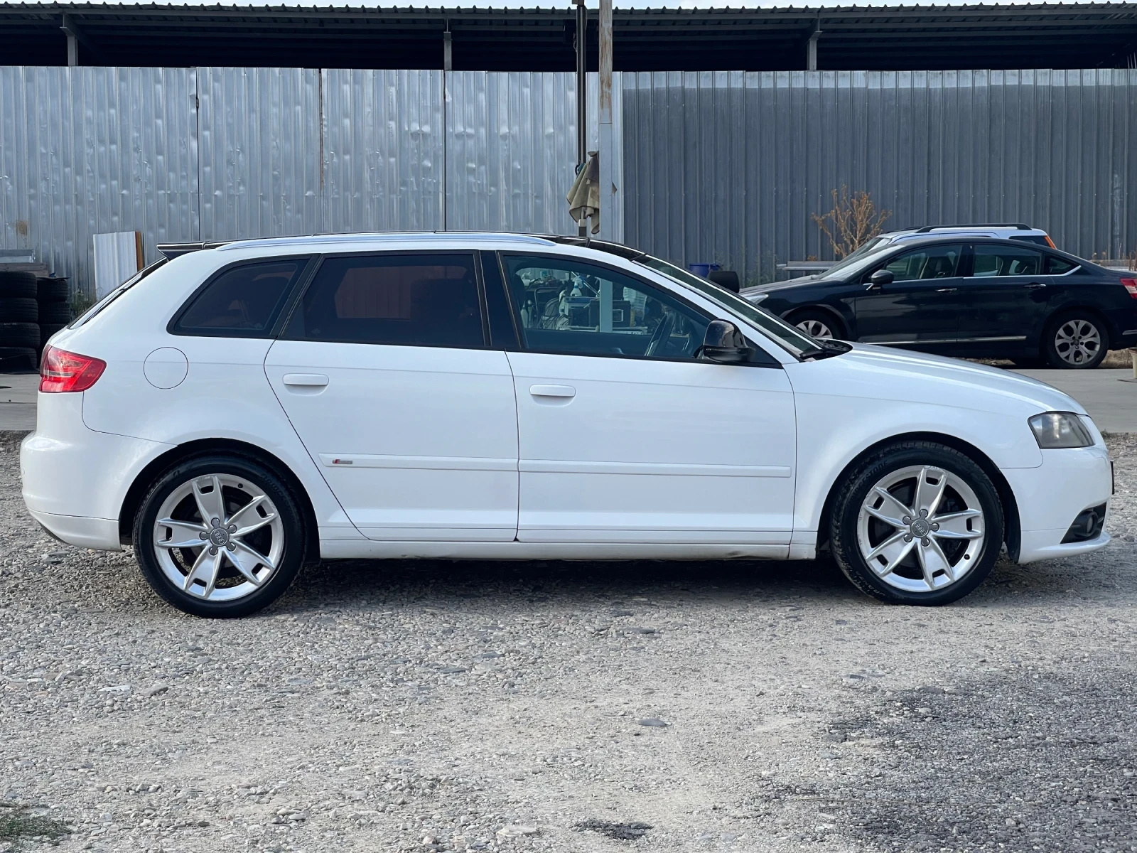 Audi A3 2.0TDI-170к.с./Автоматик/ Панорама/ Пера на волана - изображение 4